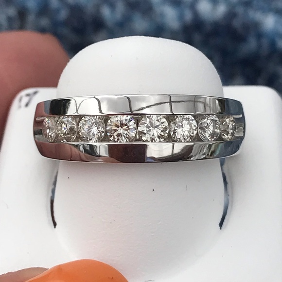 Other - NWT- Men’s 14KW Gold Diamond Band